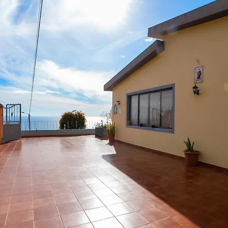 Semesterbostad Ideia - Sea View